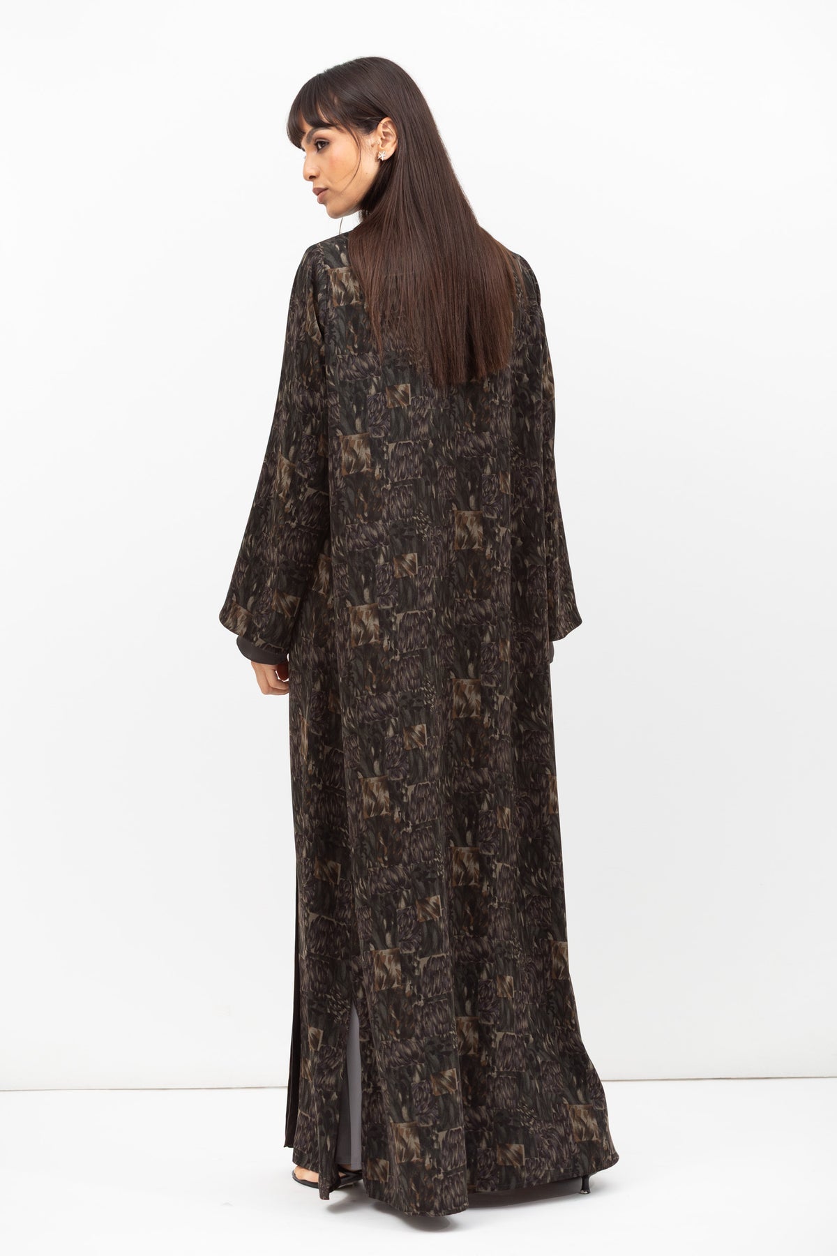 Fluid Shawl Lapel Abaya in Printed Dark Green RTW