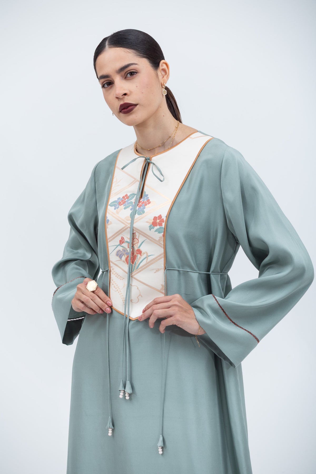 Straight Cut in Green with Silver Japanese Collar RTW