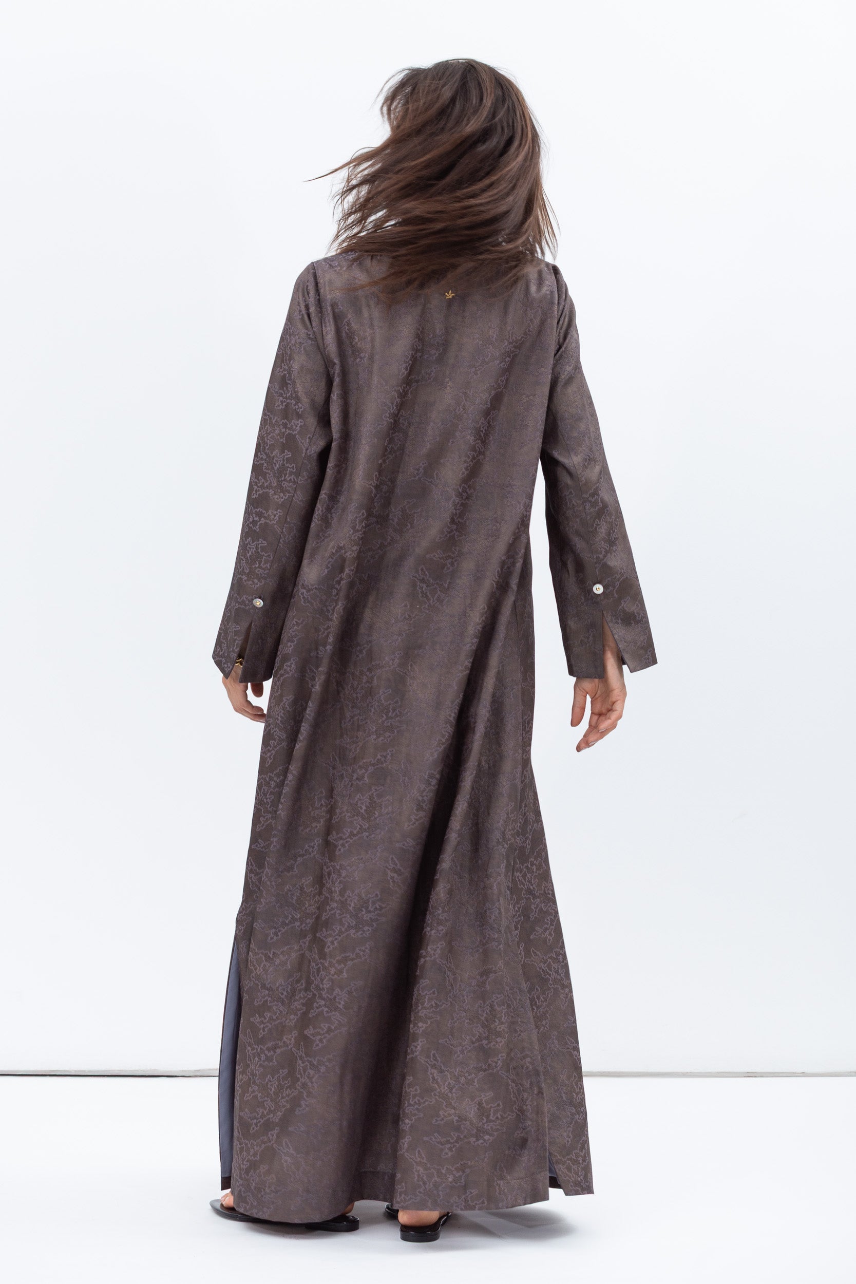 Textured Jacquard Abaya in Antique Grey RTW