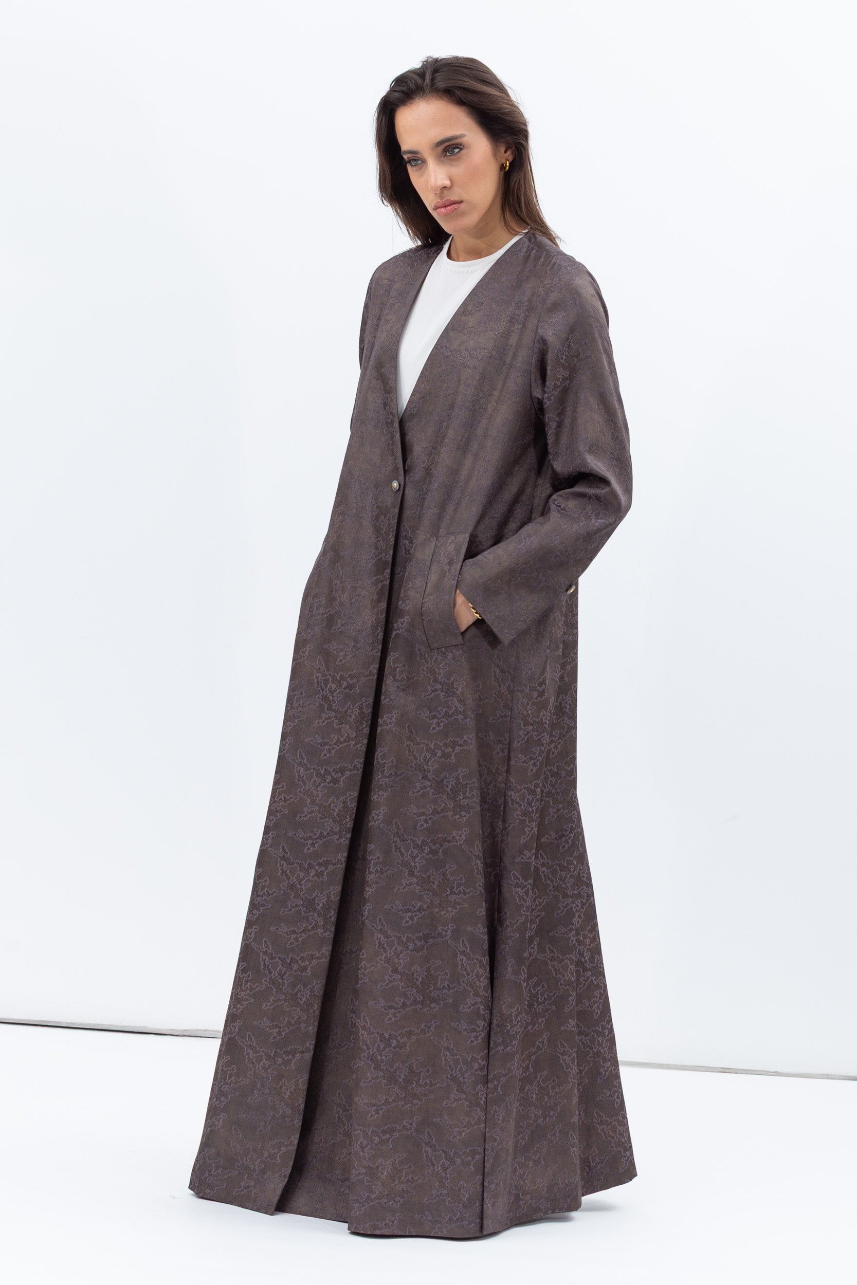 Textured Jacquard Abaya in Antique Grey RTW
