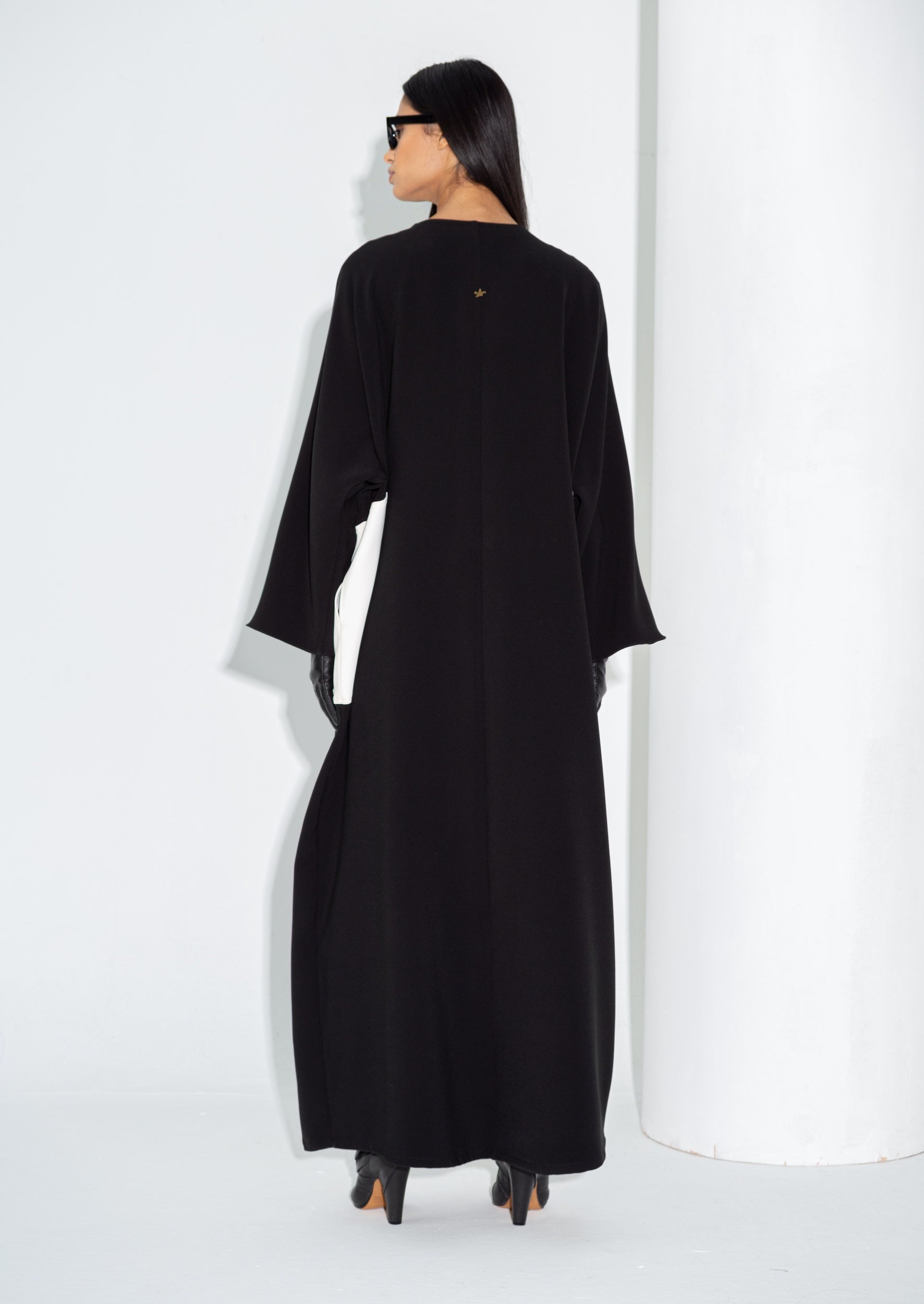 Black and White Jersey Abaya