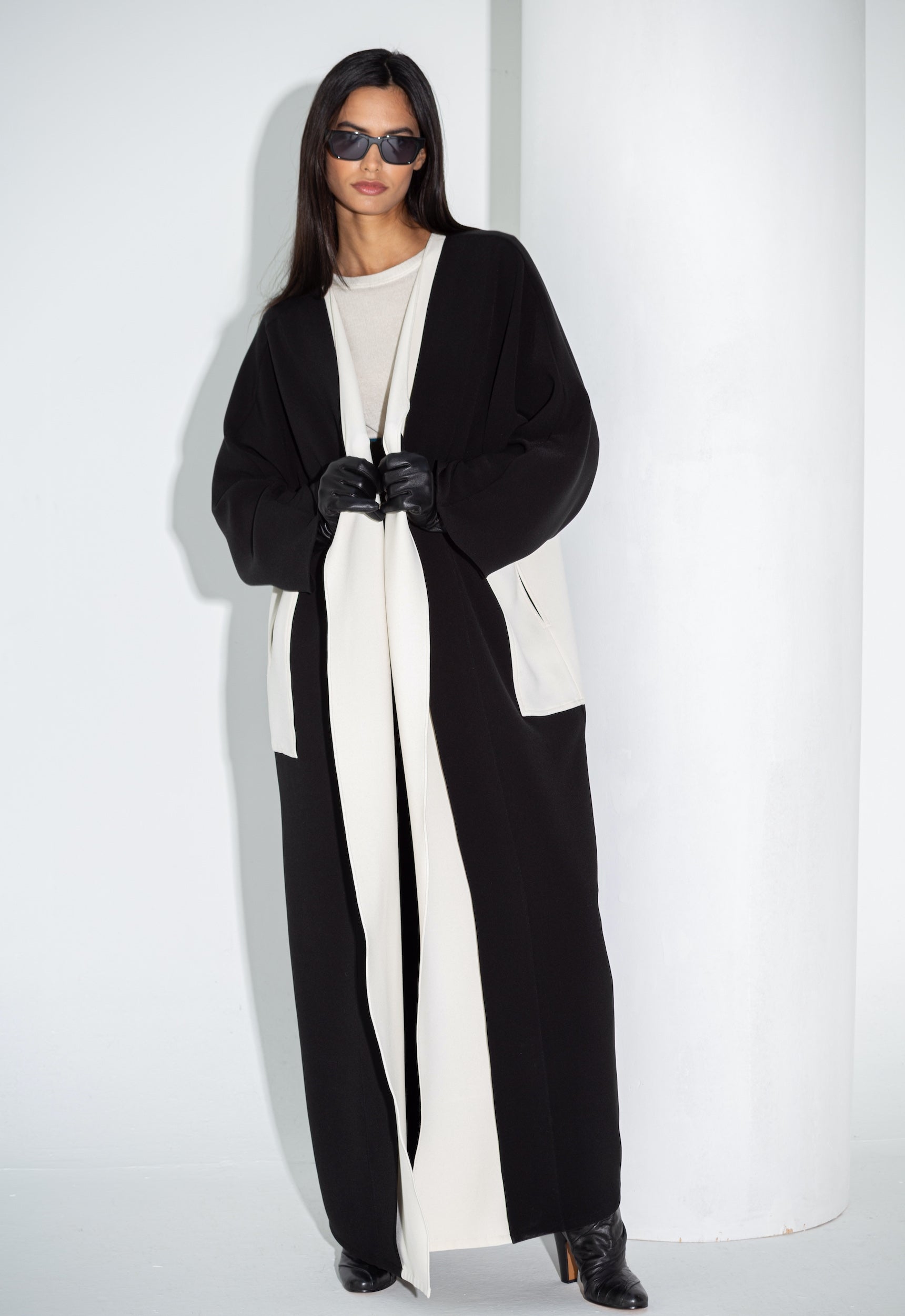 Black and White Jersey Abaya