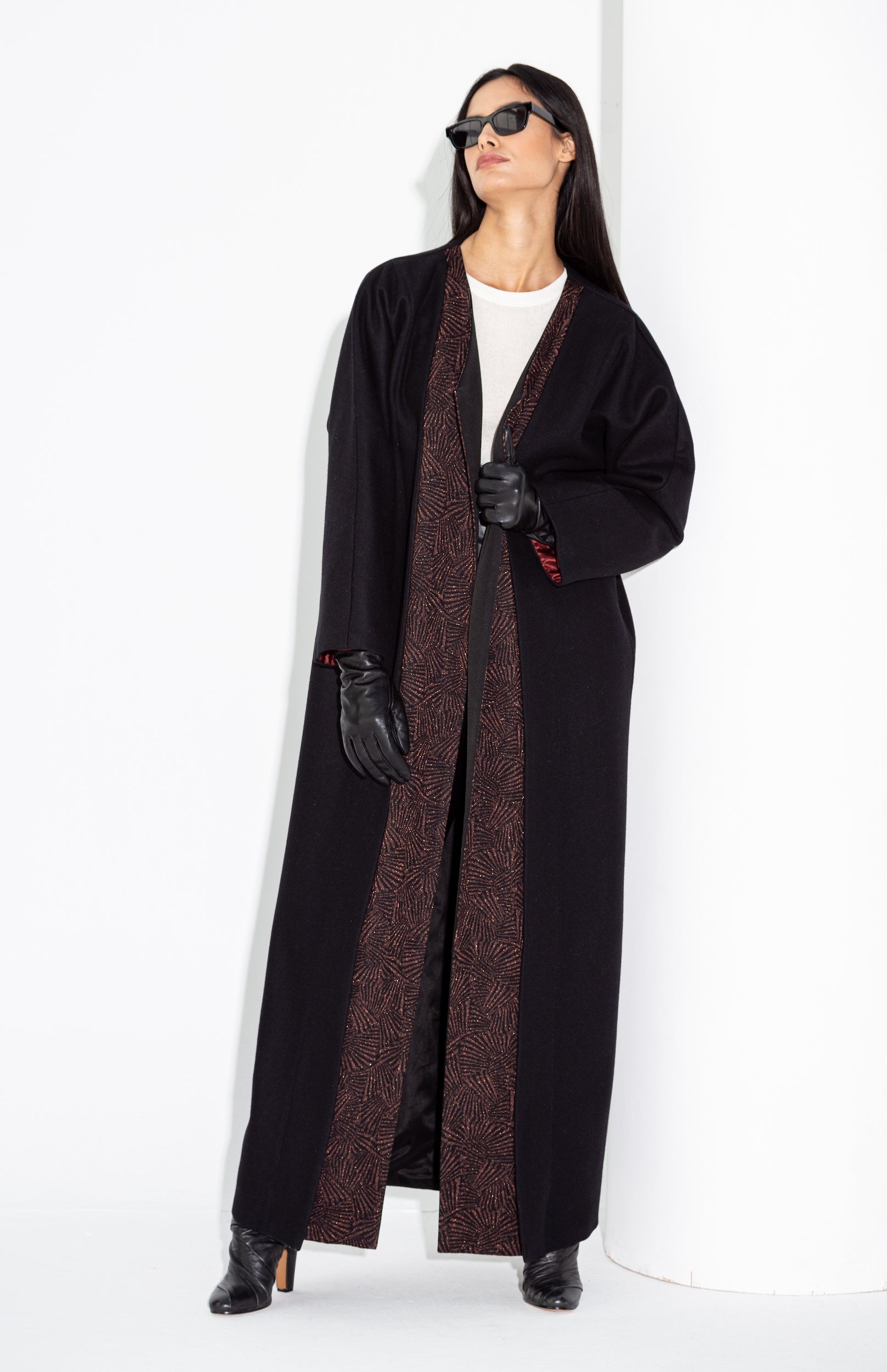 Black Wool and Metallic Brown Abaya