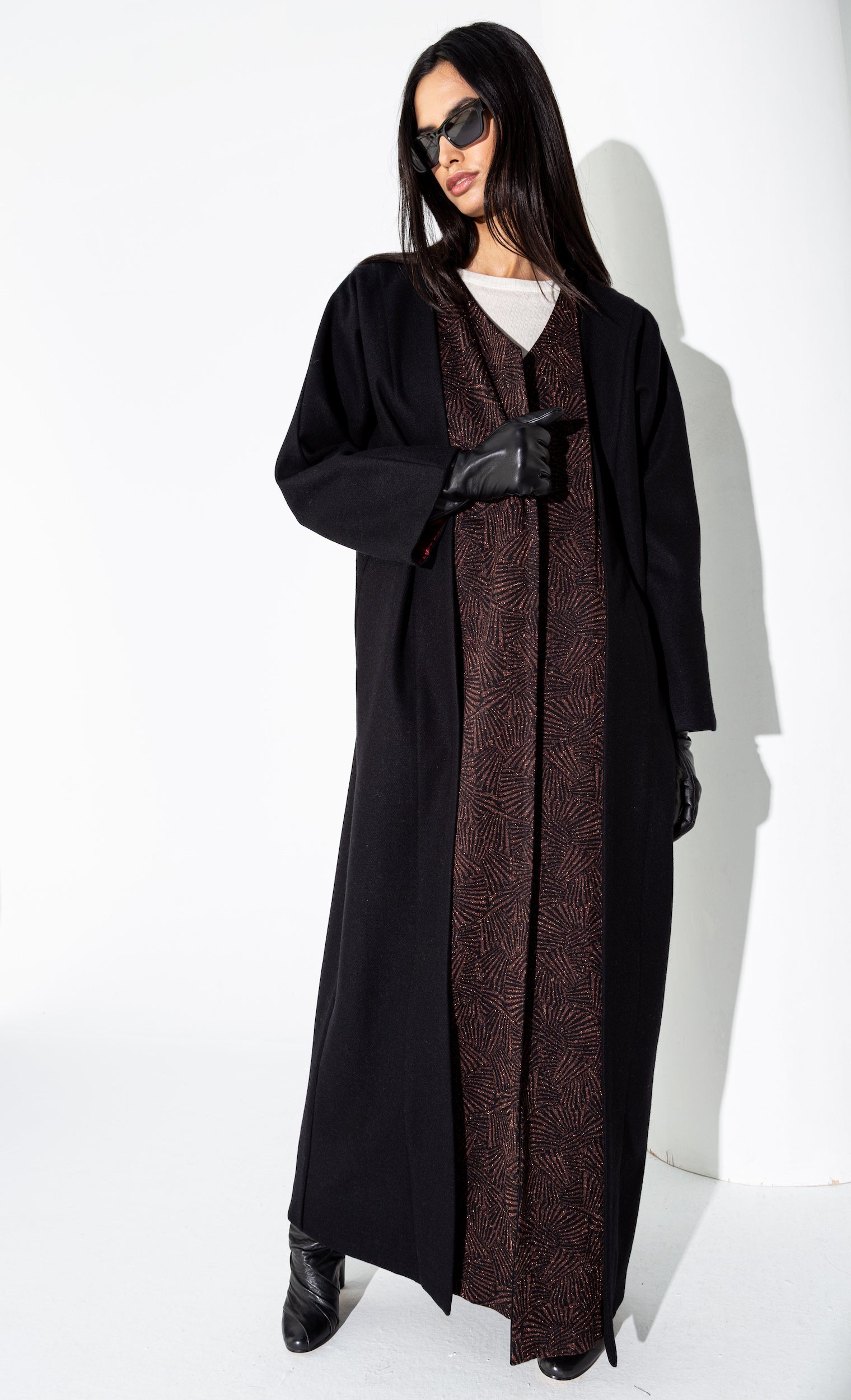 Black Wool and Metallic Brown Abaya