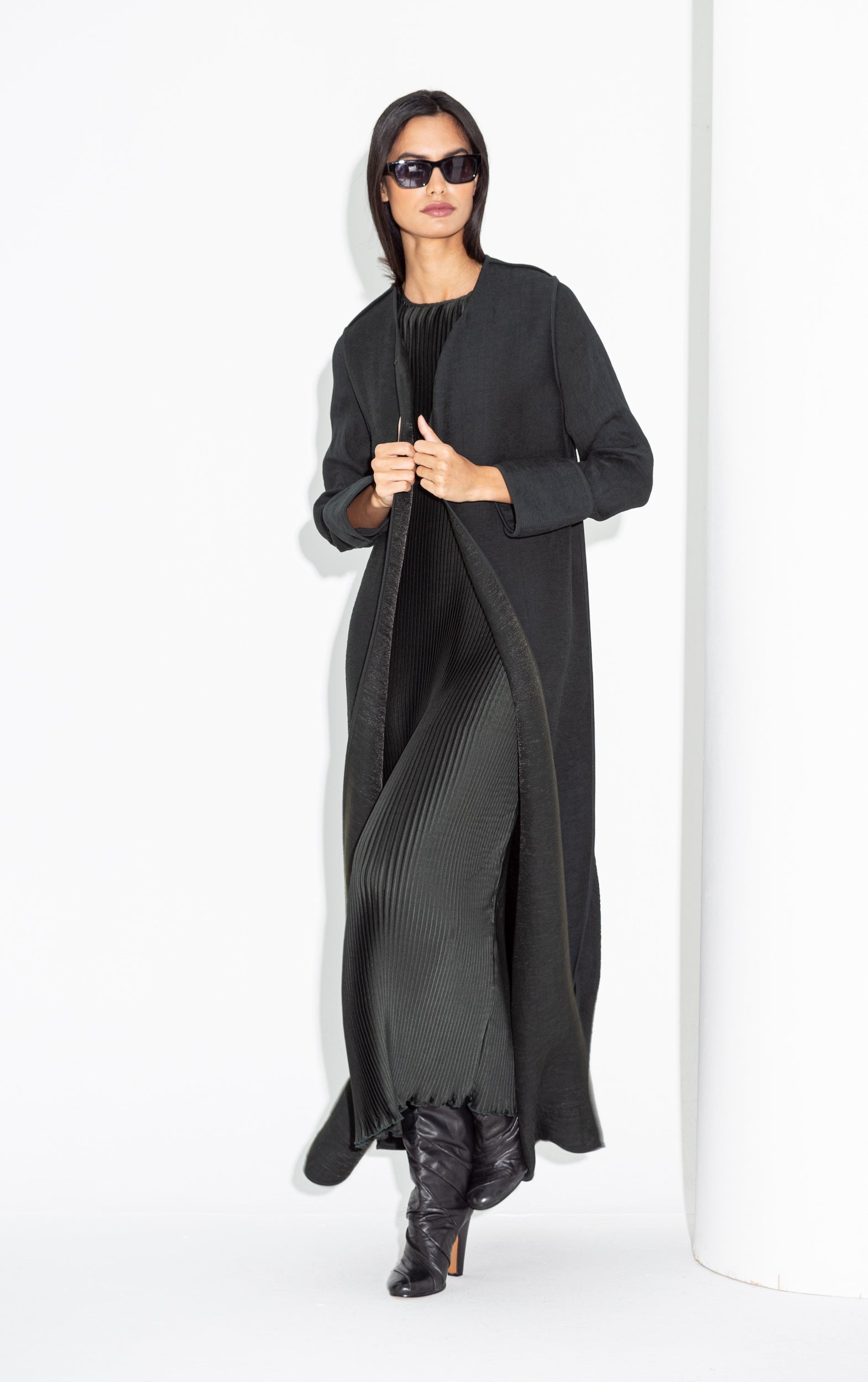 Dark Green Ripple Abaya