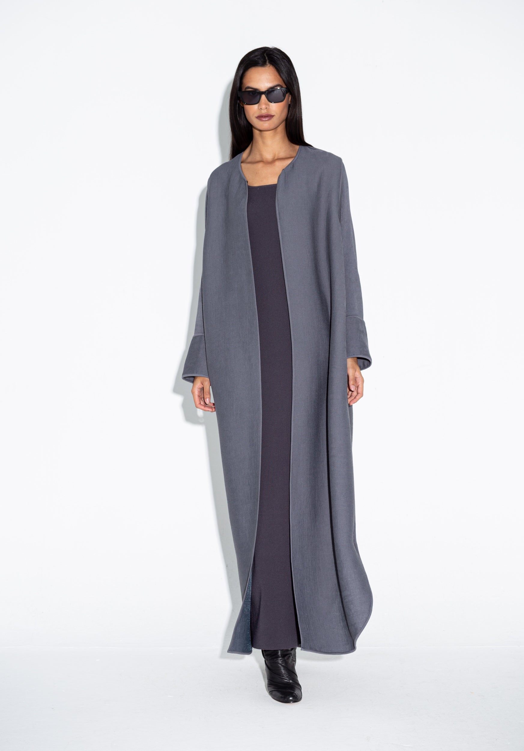 Gray Ripple Abaya