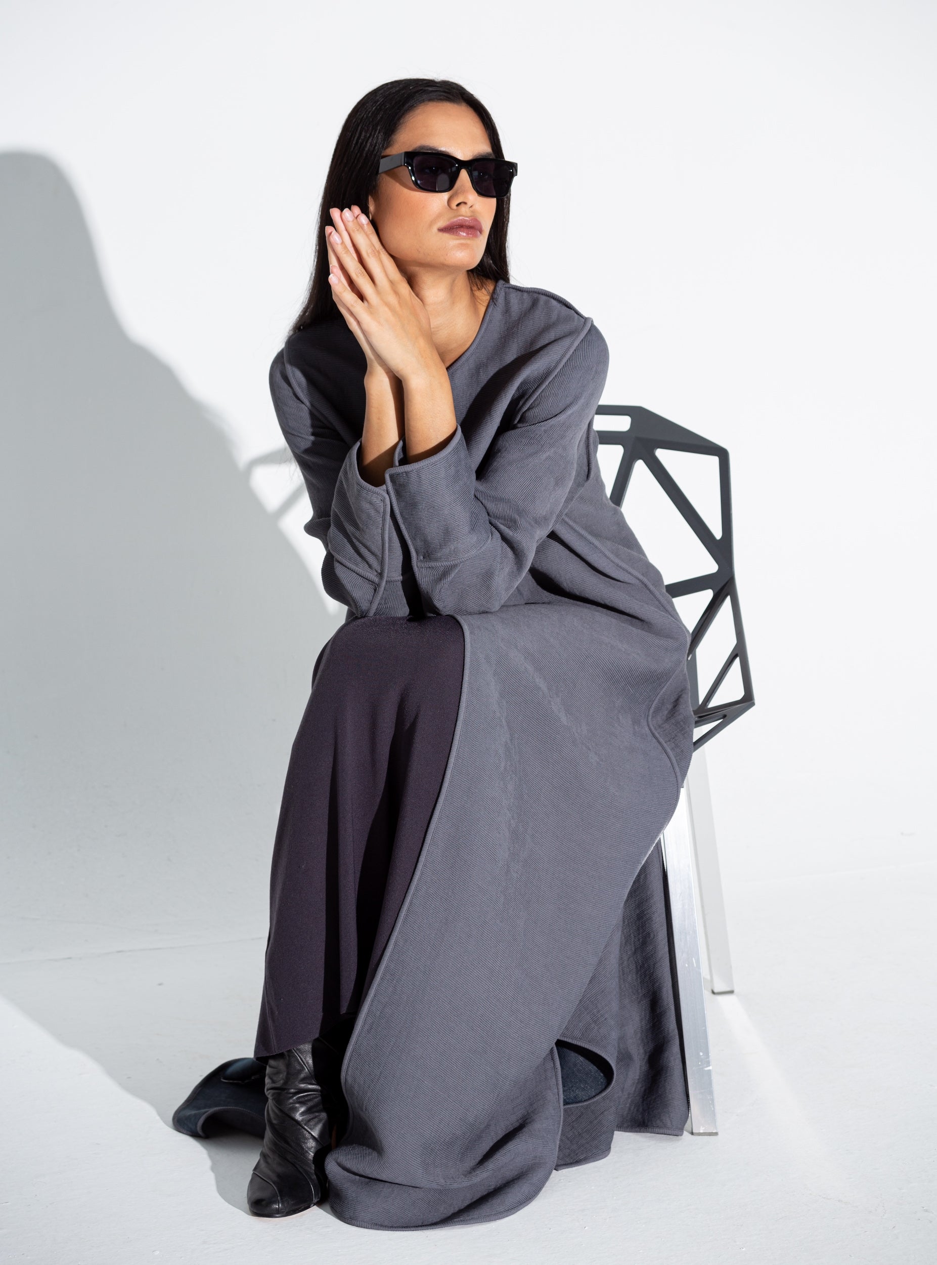 Gray Ripple Abaya