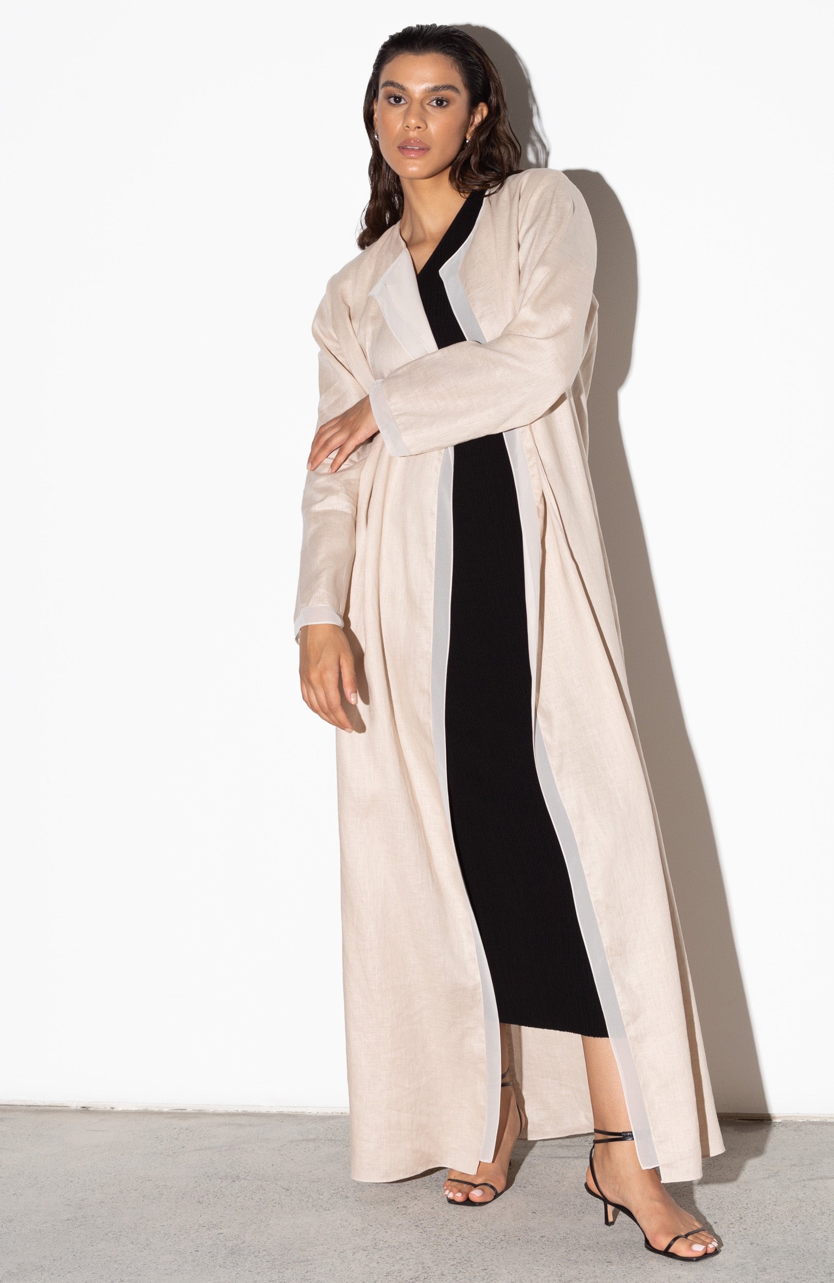 Linen Abaya in Nude with Inner Detail