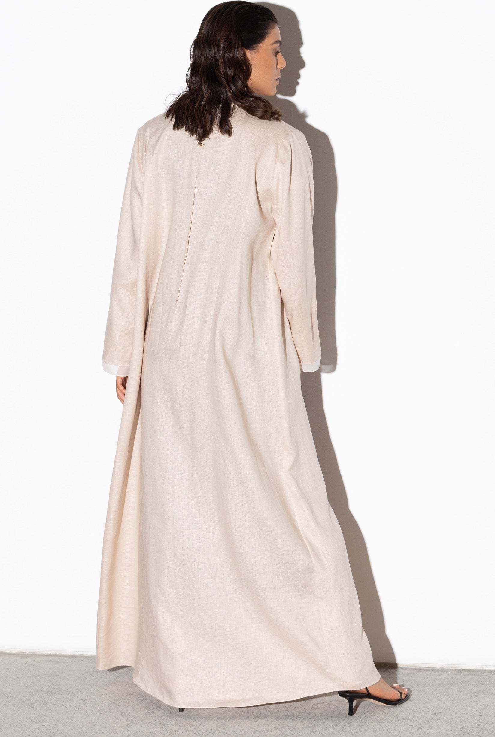 Linen Abaya in Nude with Inner Detail