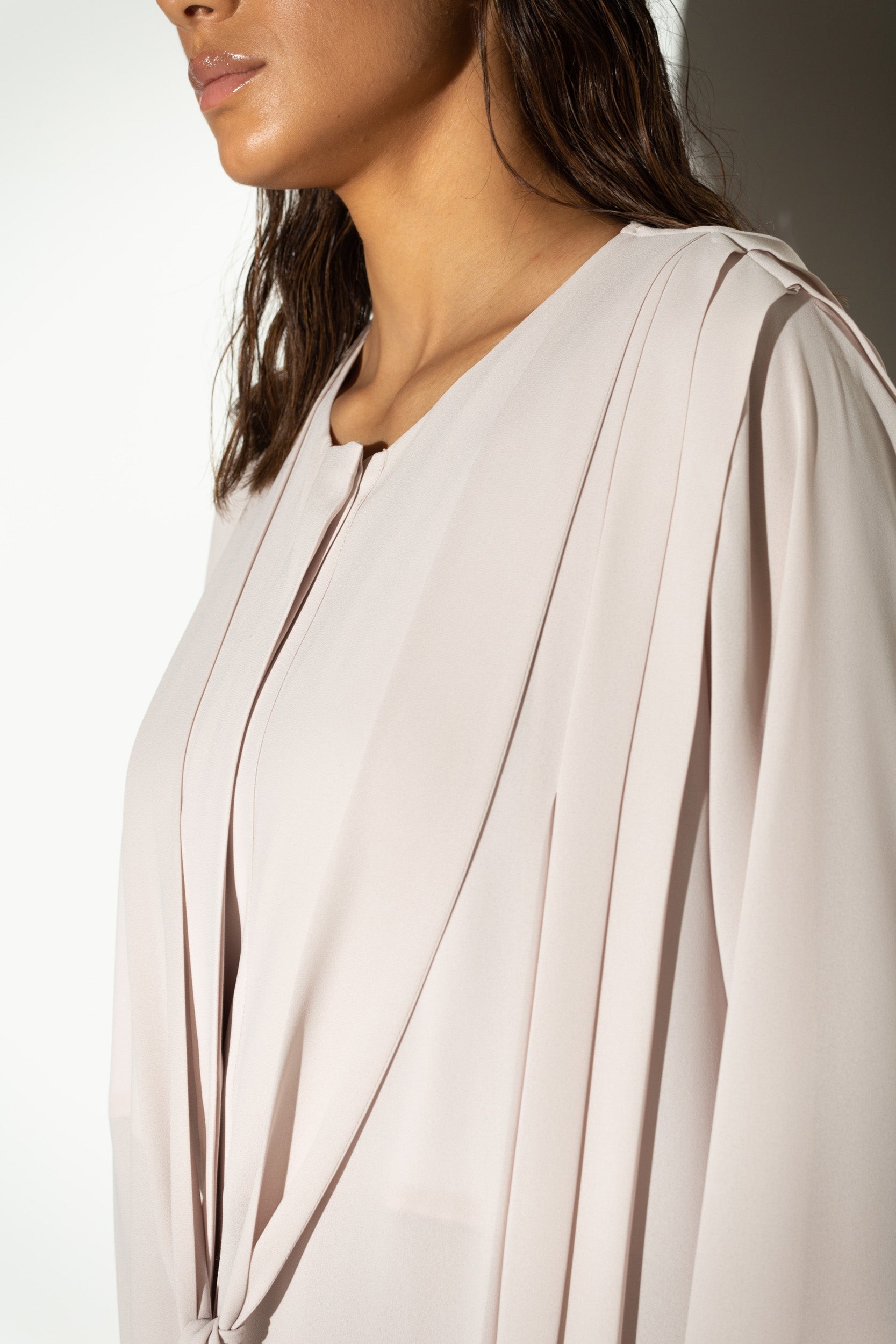 Pleated Summer Abaya in Bone