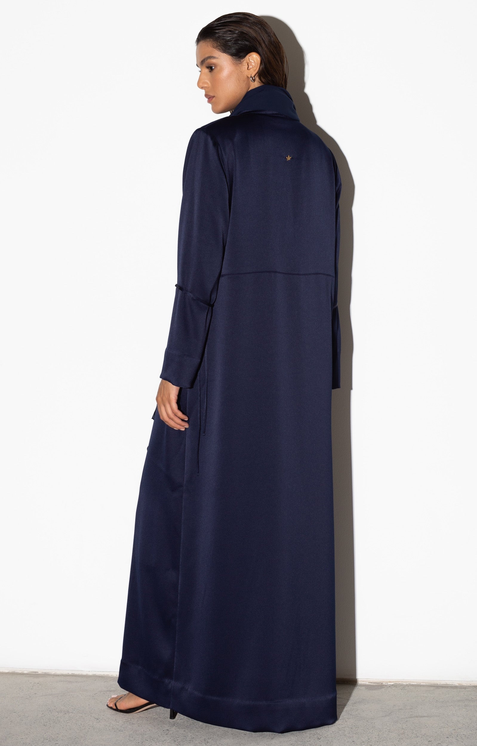 Suit Abaya in Polished Navy