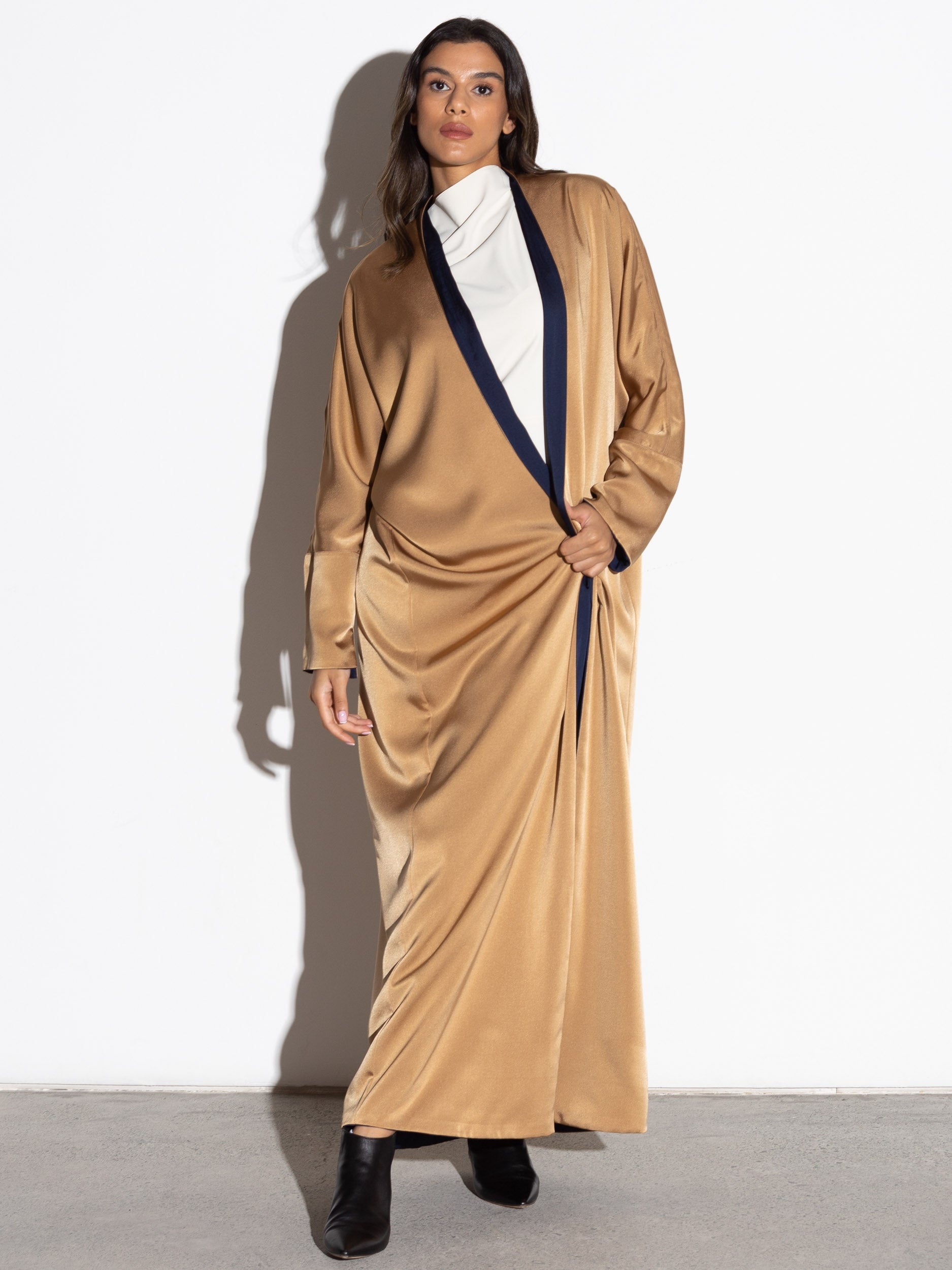 Reversible Abaya in Blue / Gold