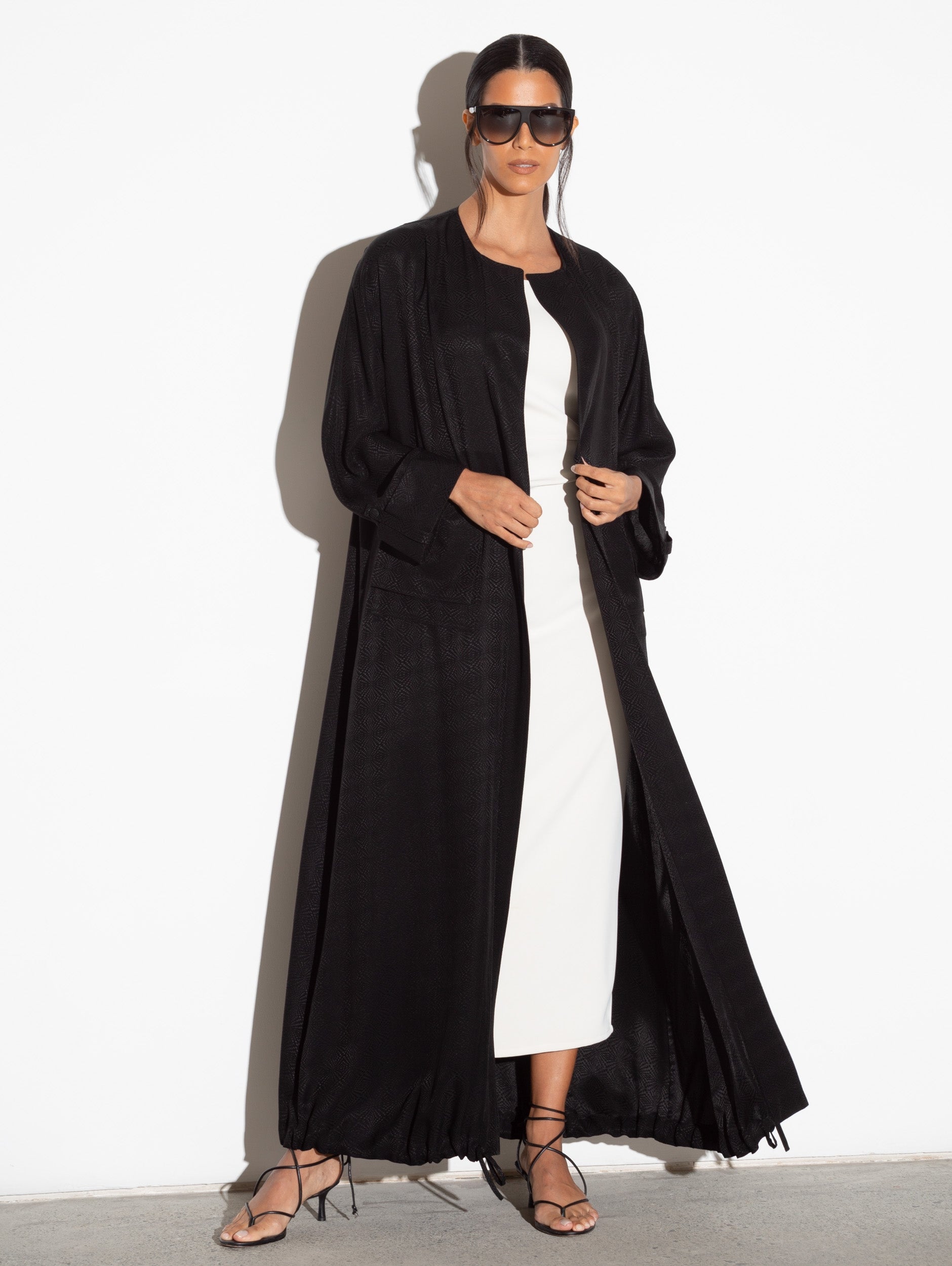 Black Trench Pattern Abaya